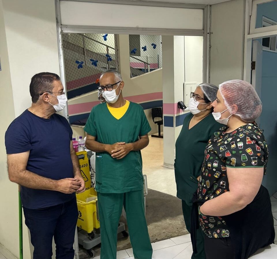 Secretário de Saúde realiza visitas durante o feriadão para acompanhar serviços em Campina Grande