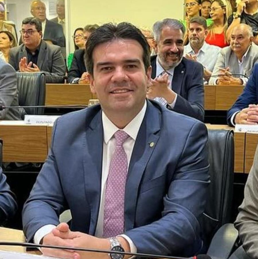 Assembleia aprova projeto de Eduardo Carneiro que isenta IPVA de veículos elétricos na Paraíba