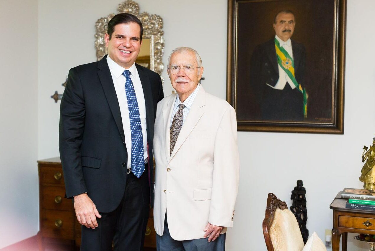 Itaipu Binacional homenageia ex-presidente José Sarney em celebração aos 50 anos da empresa