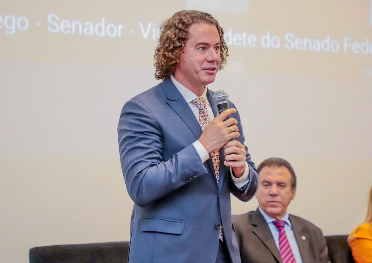 Veneziano representa o Senado Federal no lançamento da Campanha Nacional de Prevenção a Acidentes de Trabalho