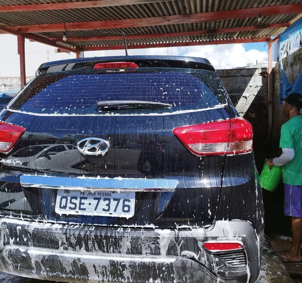 Não arrisque! Deixe seu automóvel limpo com o padrão de qualidade de Geda Lav Car