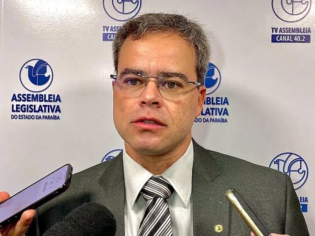 George Morais diz que secretário de Educação tem discurso contraditório e espera definição de data para ouvi-lo na ALPB