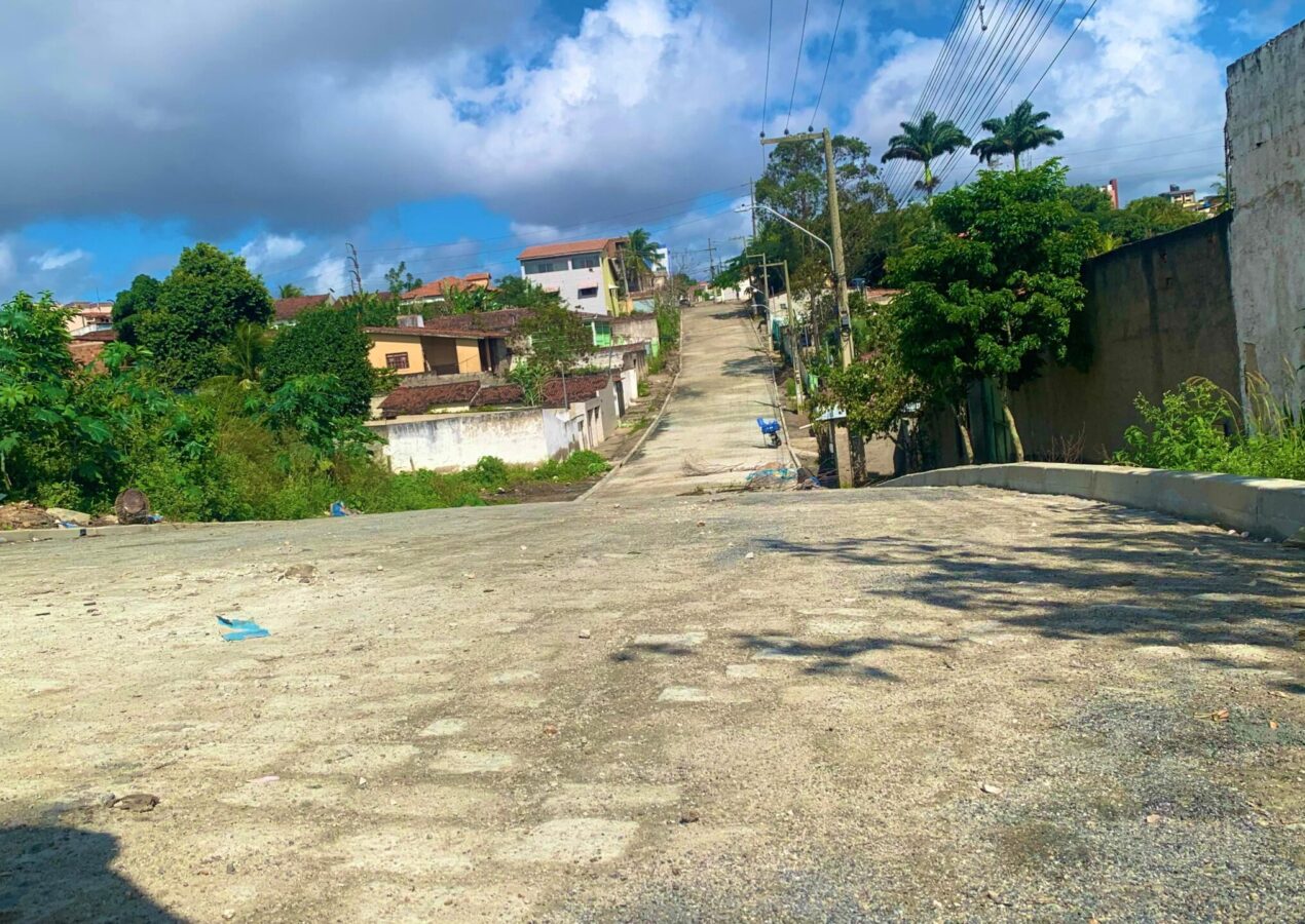 Prefeitura de Campina Grande conclui pavimentação da rua Arruda Câmara, no bairro do Santo Antônio