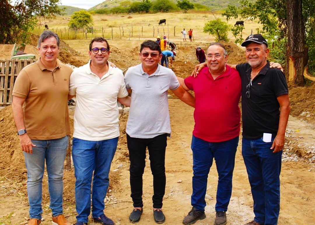 Gervásio participa de agenda de entrega e vistoria de obras em Jericó