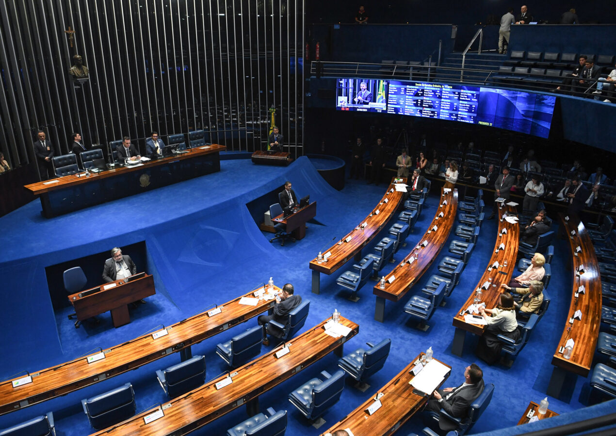 Desoneração da folha passa pelo Senado e Famup pede ajuda dos deputados para aprovação na Câmara