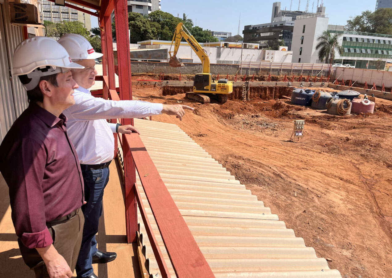 Construção de sede própria do Cofeci segue cronograma vistoriado por diretores