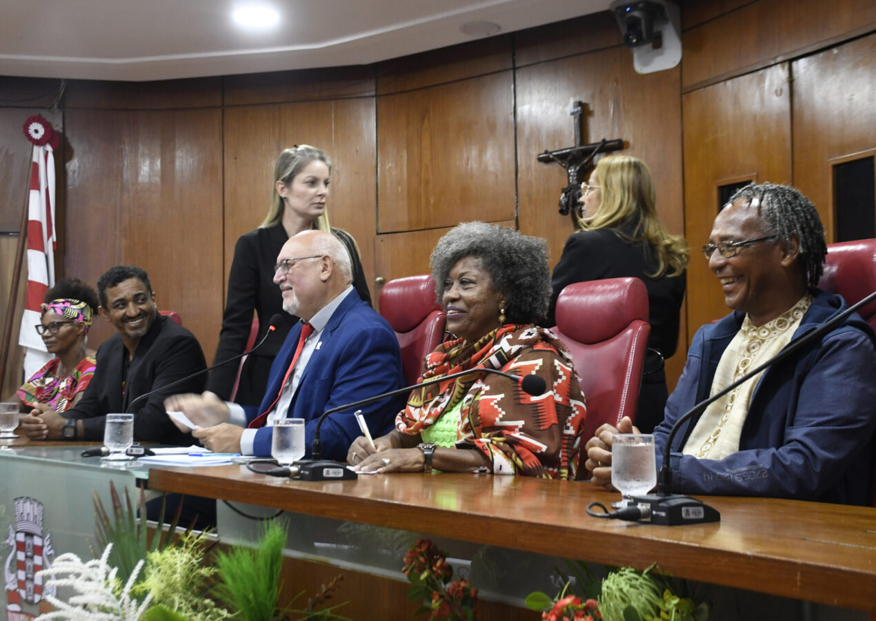 Vereador Marcos Henriques propõe e CMJP realiza sessão especial para discutir Dia da Consciência Negra