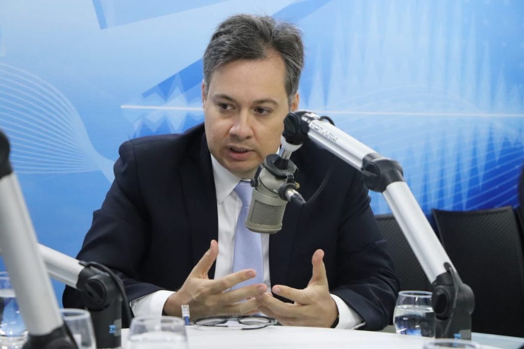 Júnior Araújo não acredita em surpresa na eleição que reconduzirá Galdino à presidência da ALPB