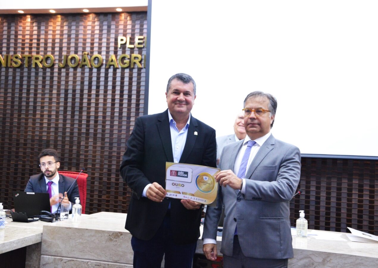 Presidente da Famup representa municípios vencedores do Selo Ouro do TCE-PB e anuncia criação da Escola de Gestão 