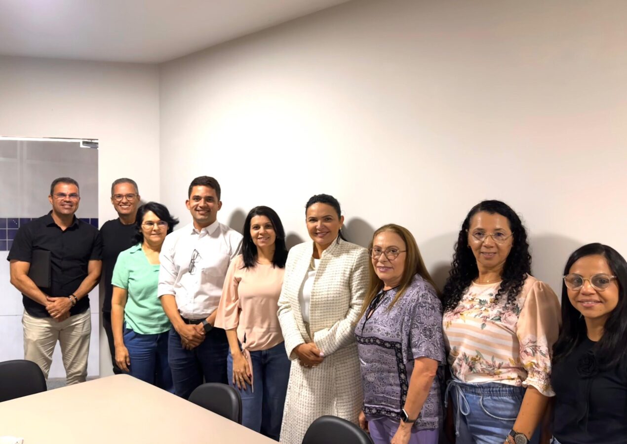 TRANSIÇÃO: Michele Ribeiro participa de encontro de planejamento com atual gestão em Lagoa Seca