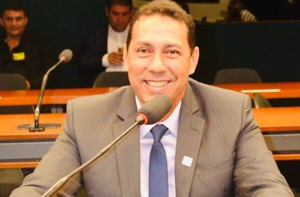 Prefeito Léo Bandeira parabeniza ministro Vital do Rêgo Filho por posse na presidência do TCU