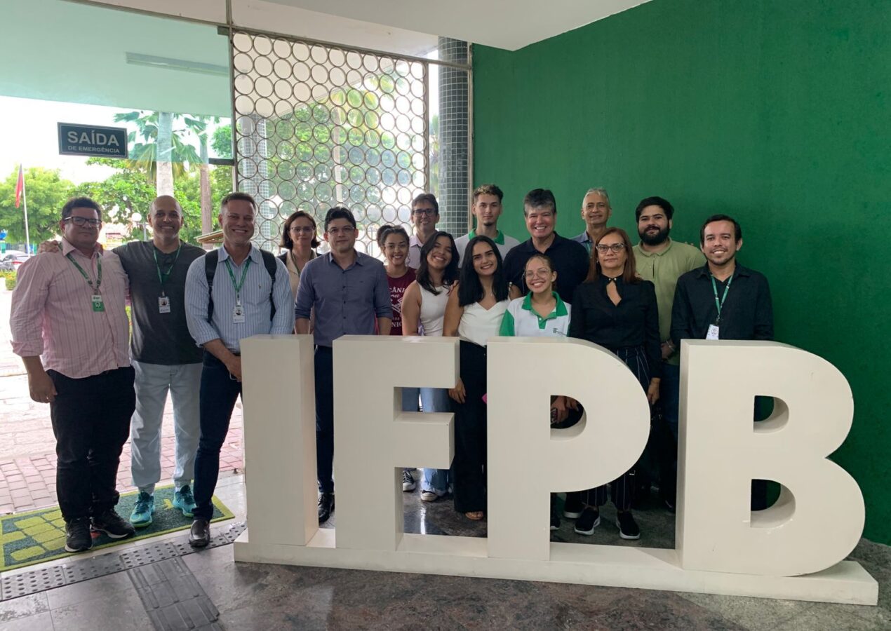 Ruy exalta ensino tecnológico e destaca conquistas do IFPB na ICT Competition Huawei